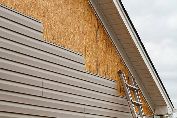 24/7 Emergency Storm Damage Siding Repair experts in Lockport, IL